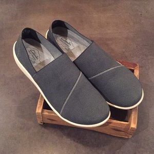 Clark Cloudsteppers Silian Firn Black Slip-On Shoe